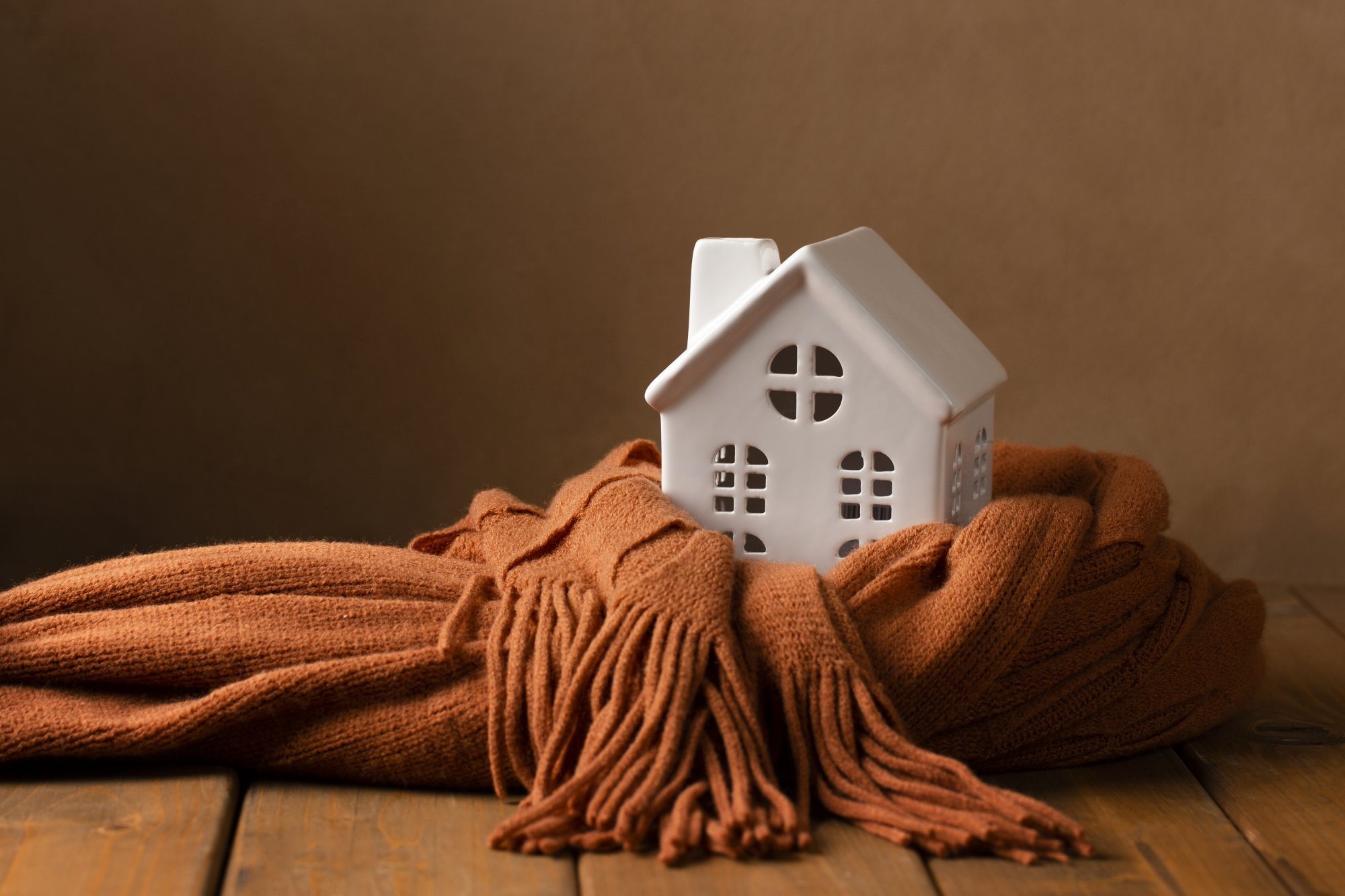 white-house-brown-cloth-arrangement.jpg
